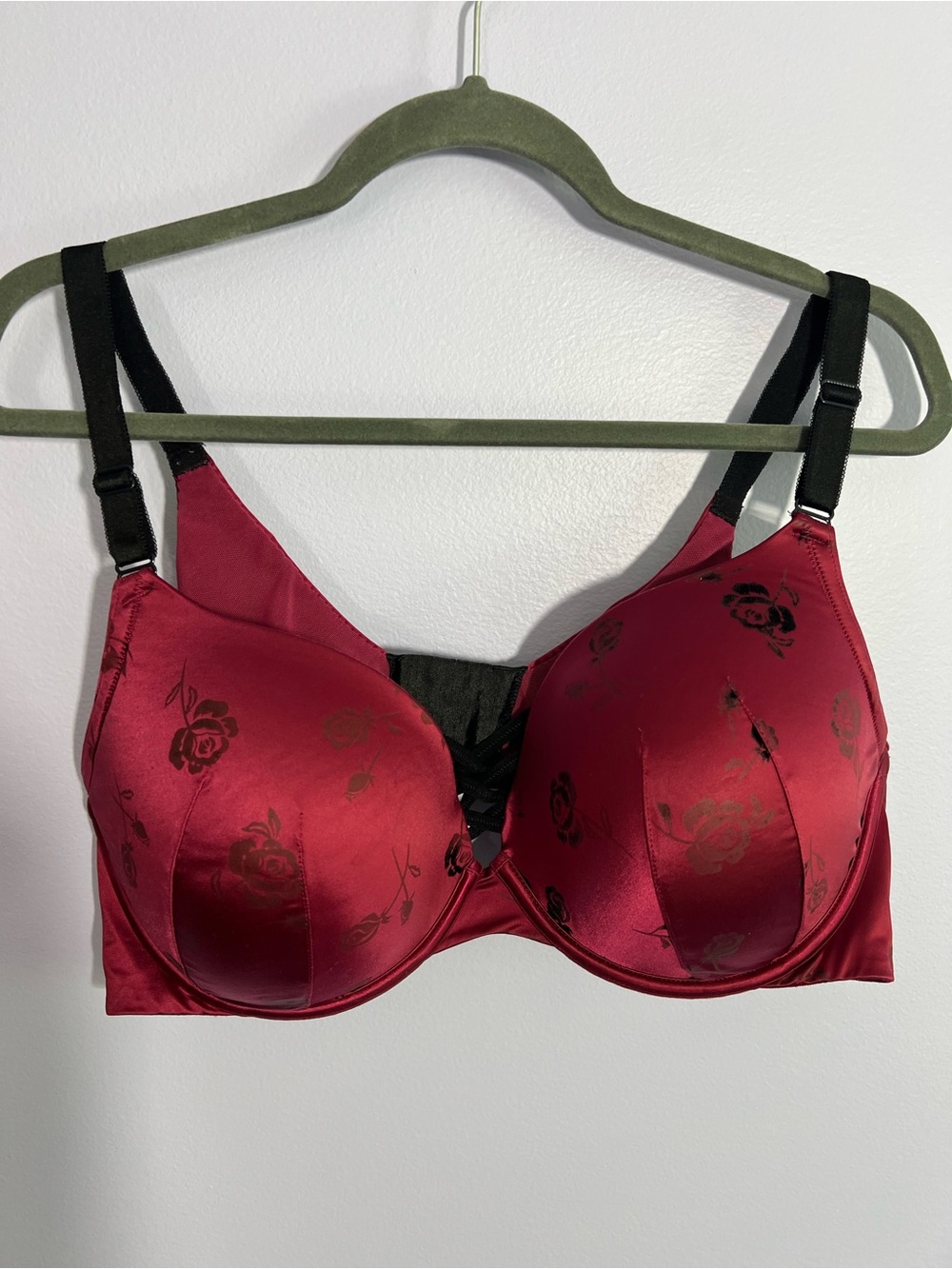 Torrid XO push up plunge bra in burgundy rose print size 46C